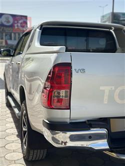 تويوتا هايلوكس